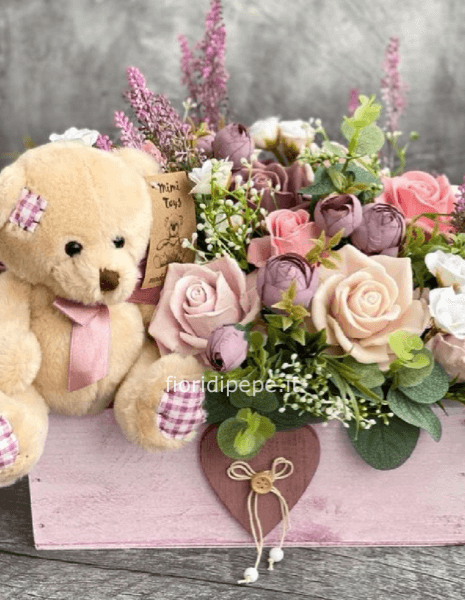 Composizione per nascita con orsetto